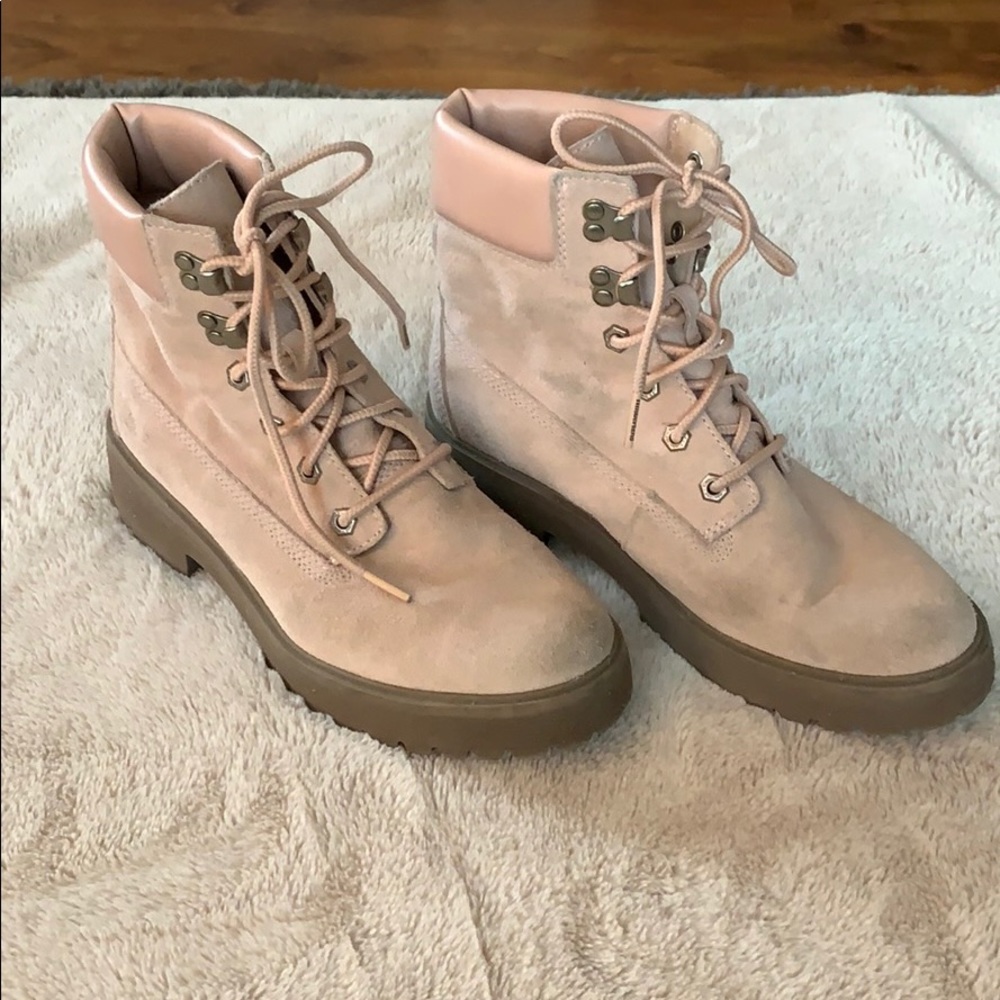 Pale pink timberlands